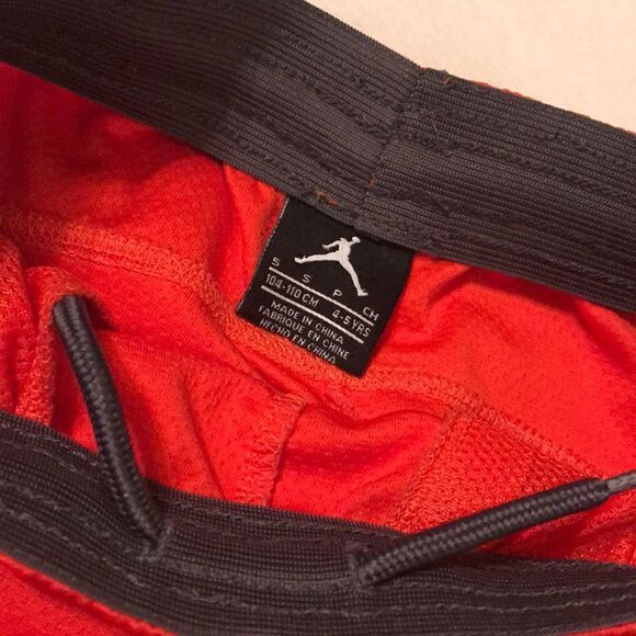 Air Jordan Shorts - Size S 4/5 - Picture 5 of 10
